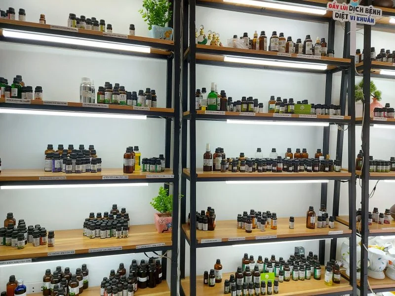 Cửa hàng trưng bày tinh dầu tại Hà Nội